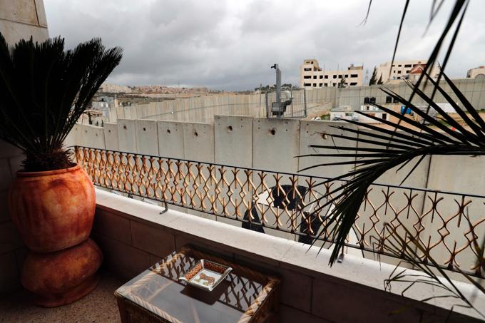 Banksy hotel muro vista