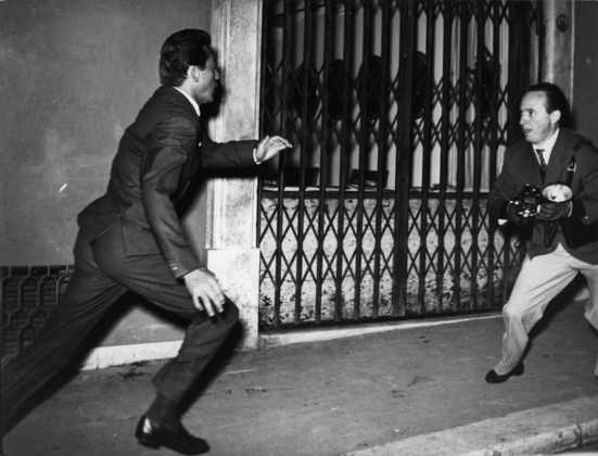 Paparazzi mostra Torino