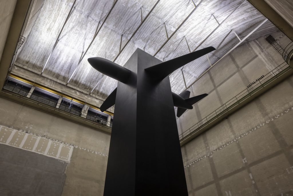 Maurizio Cattelan HangarBicocca mostra Milano