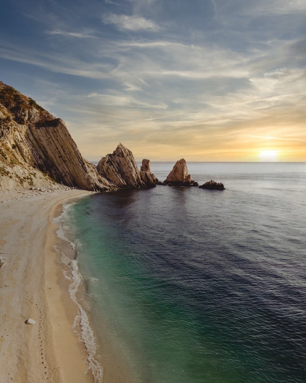 Sirolo spiaggia le due sorelle