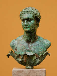 Testa di Domiziano, Ostia, Parco Archeologico di Ostia inv. 19, marmo: Archivio Fotografico del Parco archeologico di Ostia antica