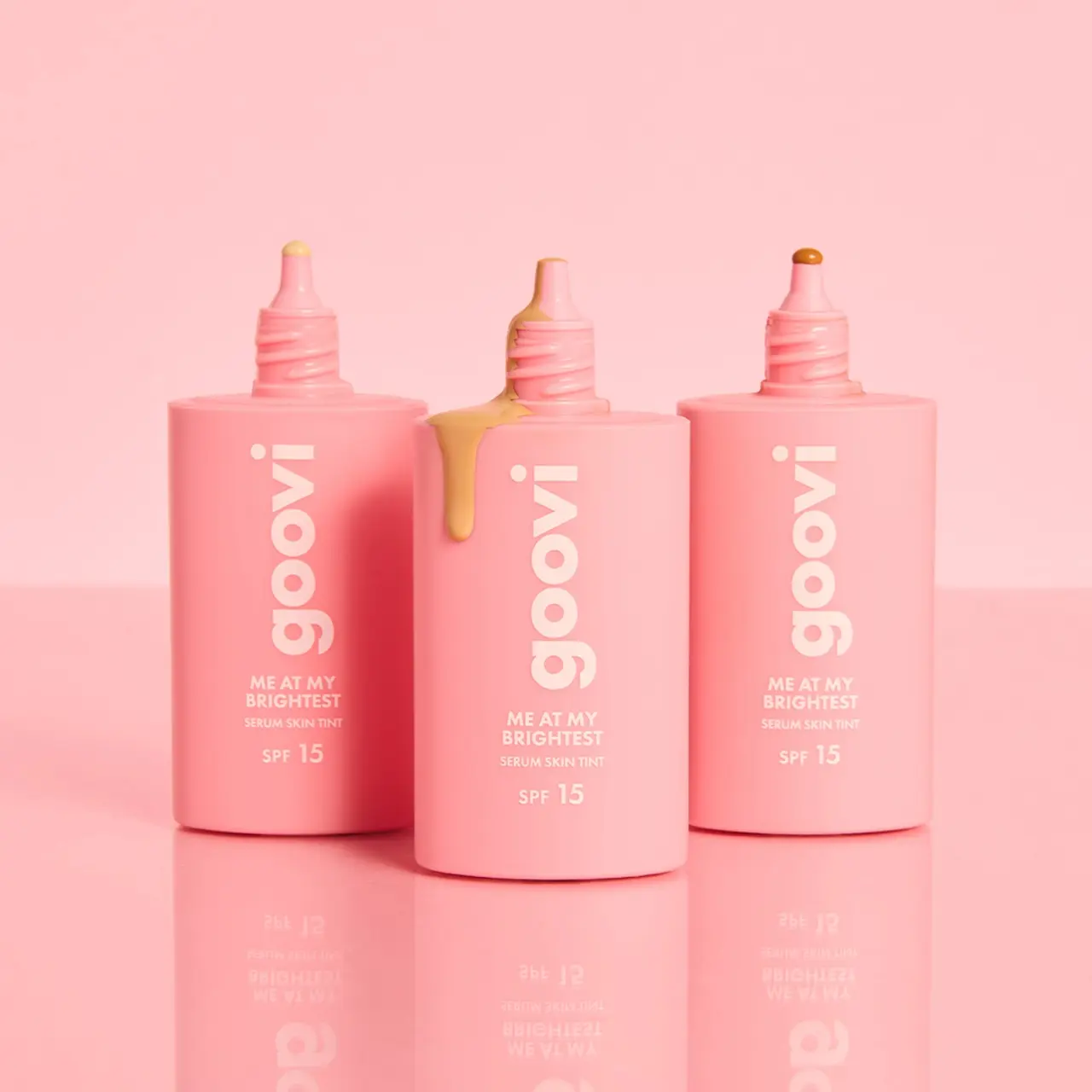 goovi, il brand co-fondato da Michelle Hunziker, annuncia il lancio di Me At My Brightest (30 ml), l'innovativo fondotinta in siero