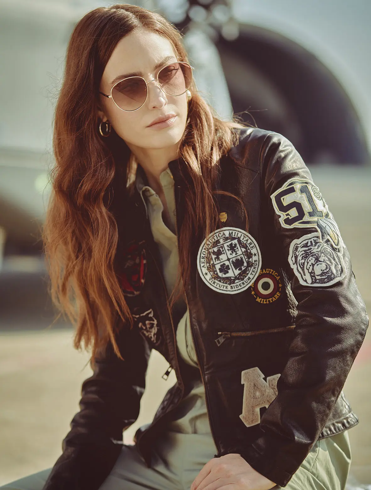 Femminilità contemporanea tra stile urbano e spirito militare