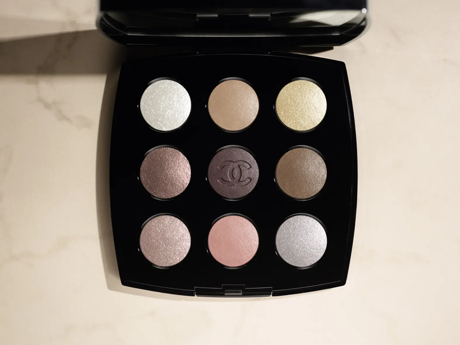 Creazione esclusiva LES 9 OMBRES - THE NEW SMOKY Edizione limitata